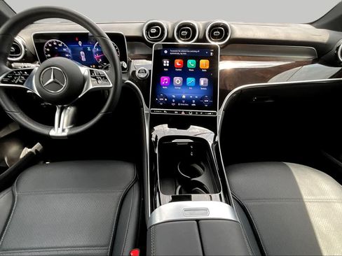 New 2025 Mercedes-Benz GLC 300 image 8