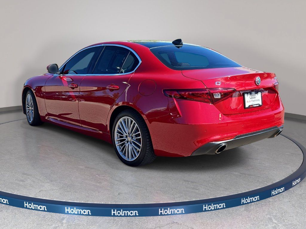 Used 2019 Alfa Romeo Giulia Ti w/ Quick Order Package 22X Lusso AWD/4WD image 8