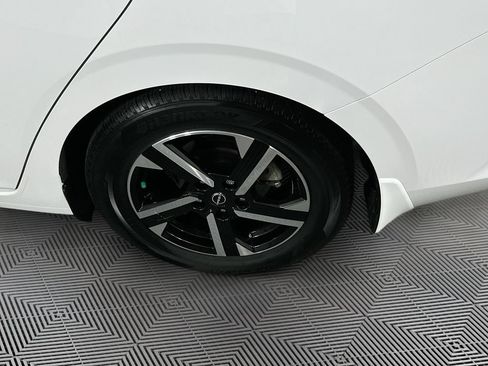 Certified 2024 Nissan Sentra SV FWD image 37