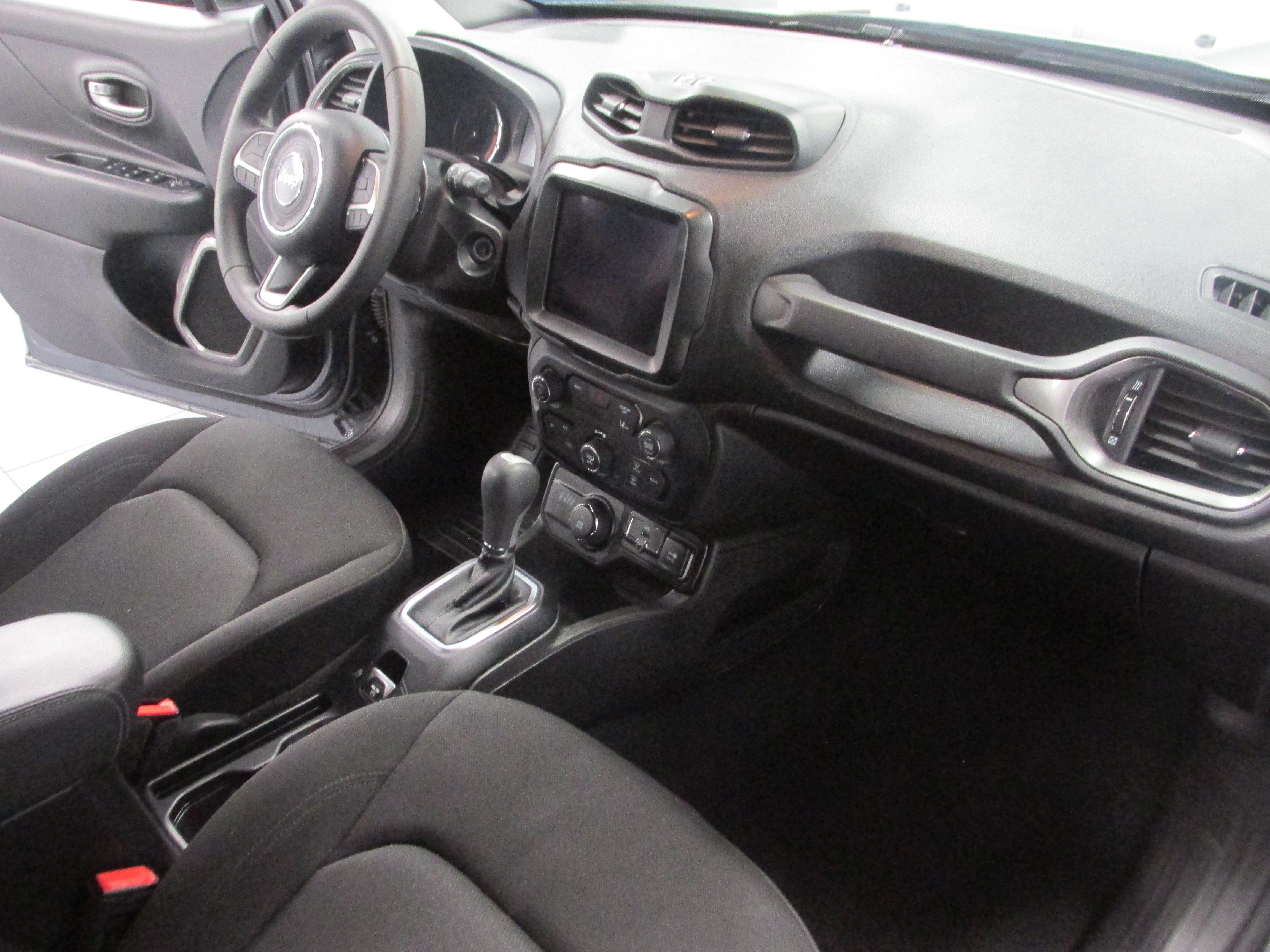 Used 2023 Jeep Renegade Latitude AWD/4WD image 24