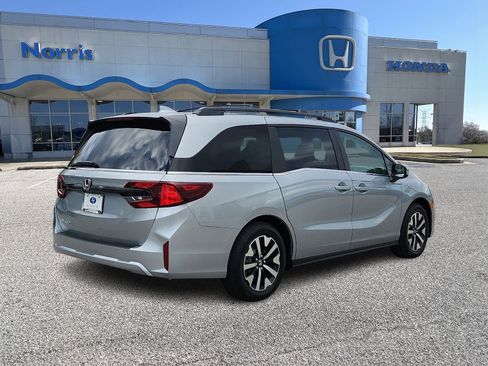 New 2026 Honda Odyssey EX-L image 4