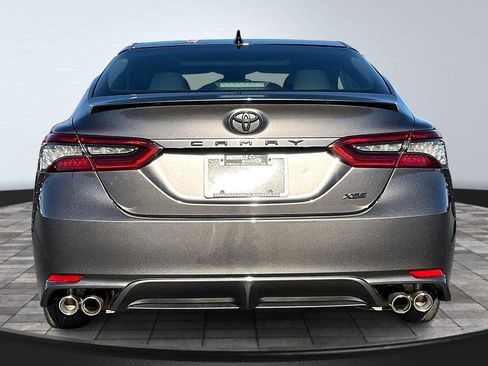 Used 2022 Toyota Camry XSE image 4