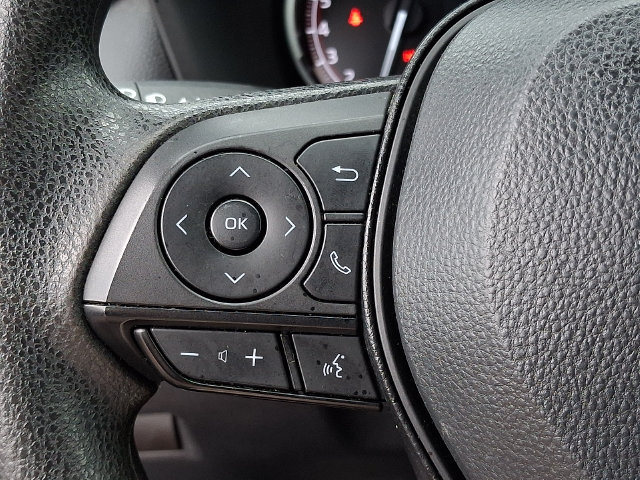 Used 2024 Toyota RAV4 XLE FWD image 21