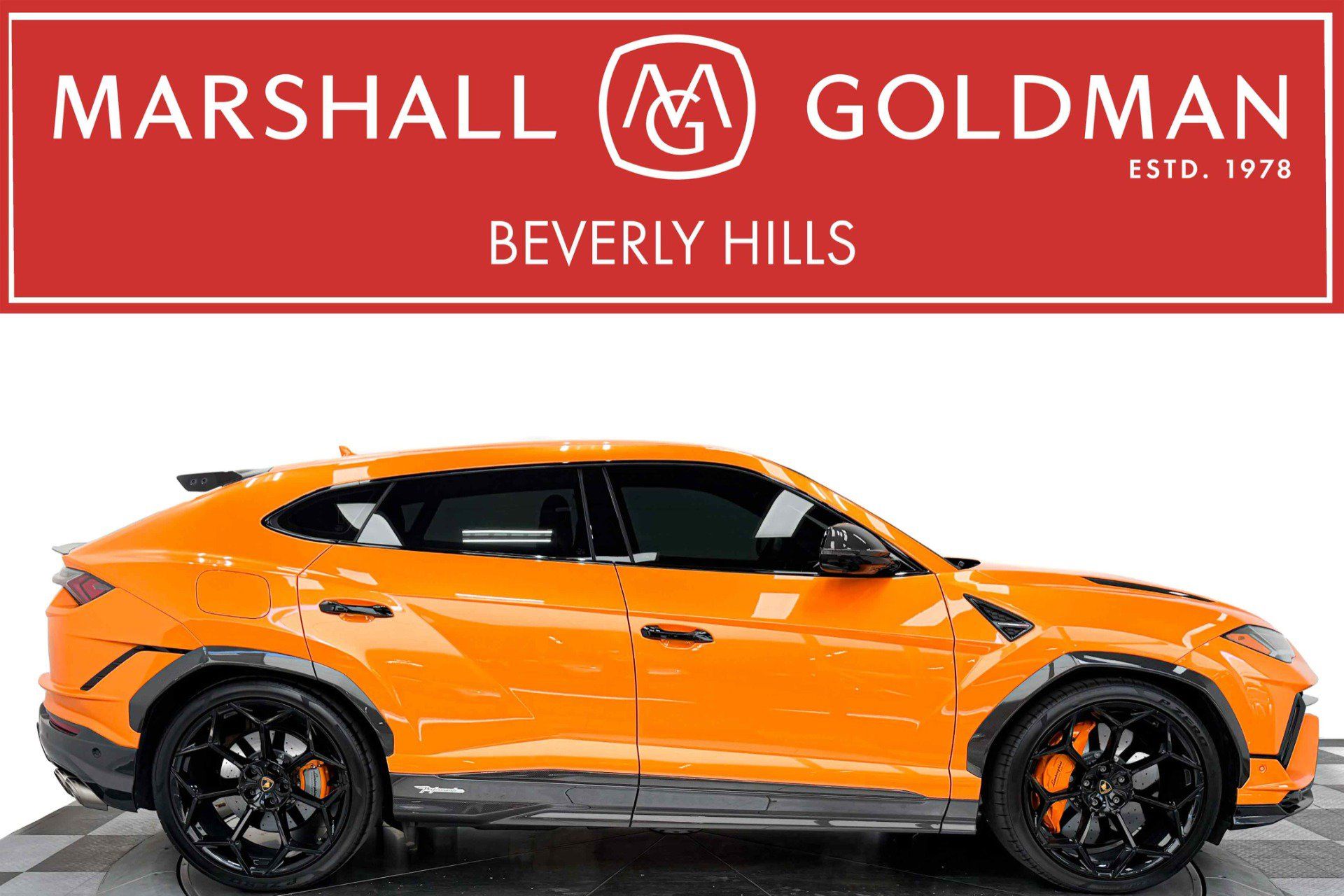 Used 2024 Lamborghini Urus Performante AWD/4WD image 1