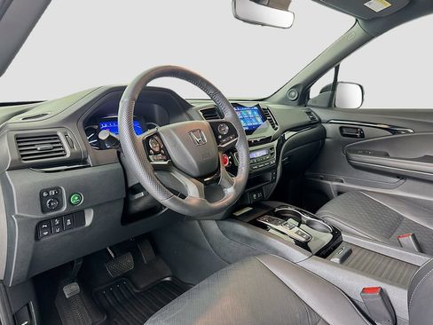 Used 2023 Honda Passport Elite image 9