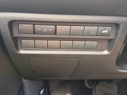 Used 2022 Mitsubishi Outlander SE AWD/4WD image 33