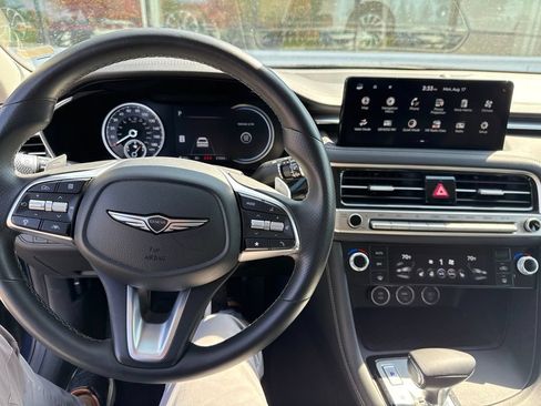 Used 2026 Genesis G70 2.5T AWD/4WD image 8