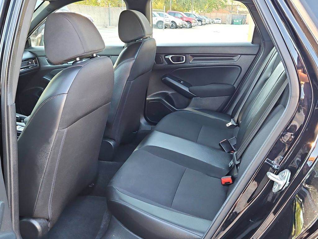Used 2025 Honda Civic Sport image 28
