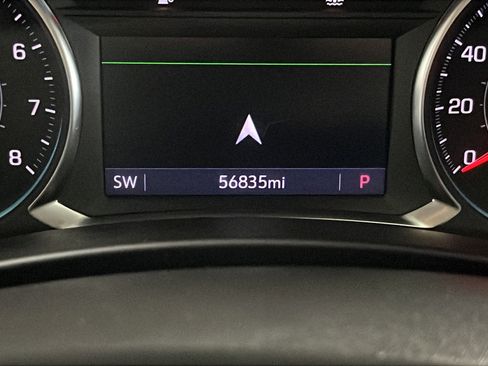 Used 2022 Chevrolet Equinox Premier AWD/4WD image 10