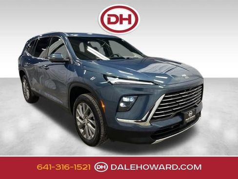 Used 2025 Buick Enclave Preferred image 1