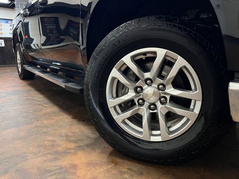 Used 2020 Chevrolet Silverado 1500 LT w/ All-Star Edition image 40