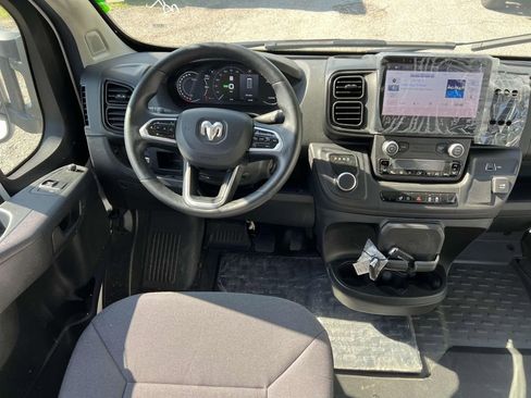 New 2024 RAM ProMaster 3500 w/ Delivery Van Package image 10