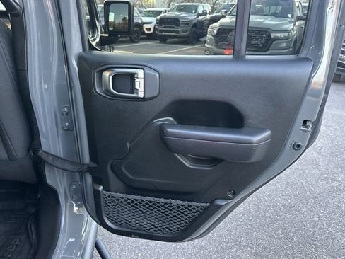 Used 2020 Jeep Wrangler Unlimited Sport S image 21