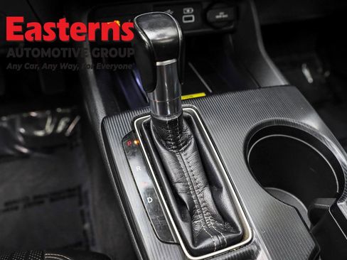 Used 2022 Honda Civic Touring image 13