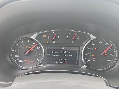 Used 2023 GMC Terrain SLT AWD/4WD image 19
