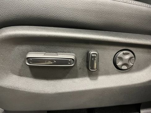 Used 2025 Honda Odyssey EX-L image 13