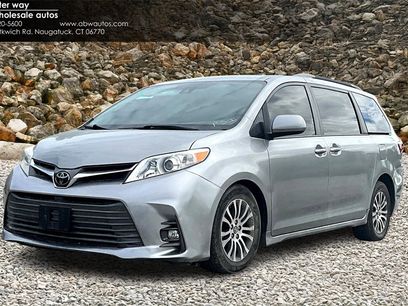 Used 2018 Toyota Sienna XLE