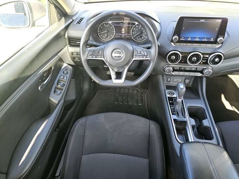 Used 2025 Nissan Sentra SV FWD image 15