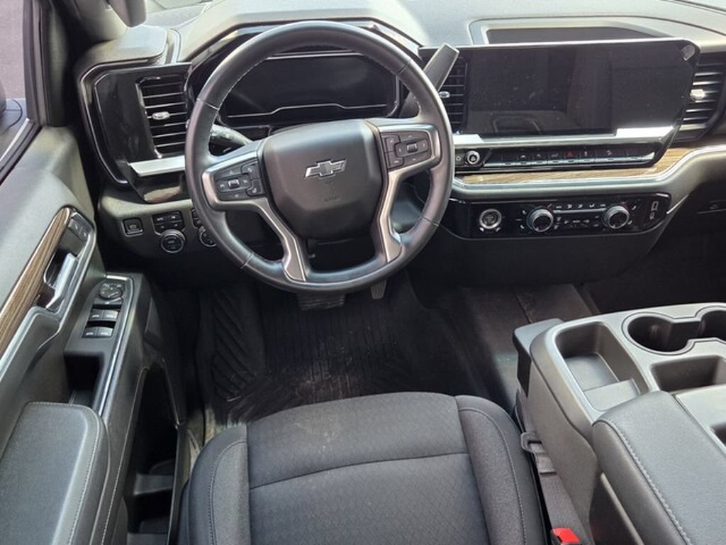 Used 2023 Chevrolet Silverado 1500 RST AWD/4WD image 7