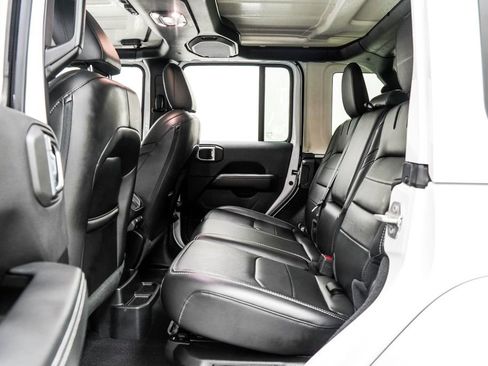 Used 2023 Jeep Wrangler Unlimited Sahara w/ Cold Weather Group image 18