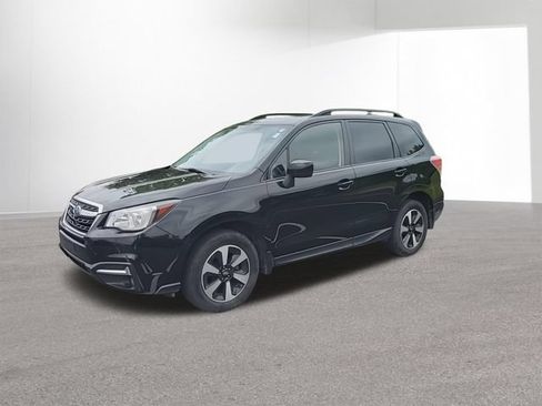 Used 2018 Subaru Forester 2.5i Premium AWD/4WD image 4