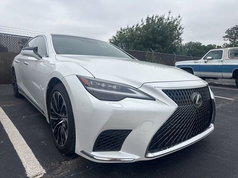 Used 2022 Lexus LS 500 w/ Luxury Package RWD image 11