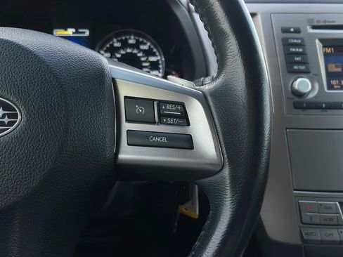 Used 2014 Subaru Outback 2.5i Limited w/ Moonroof Package image 11