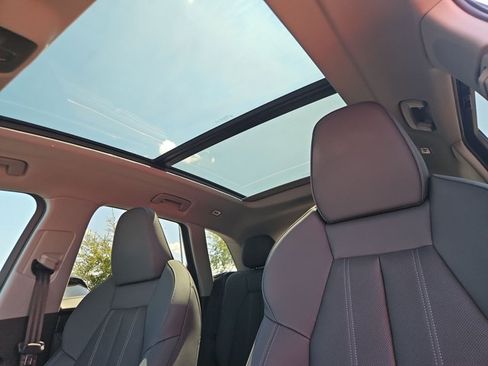 Used 2025 Audi Q5 Premium Plus w/ Premium Plus AWD/4WD image 22