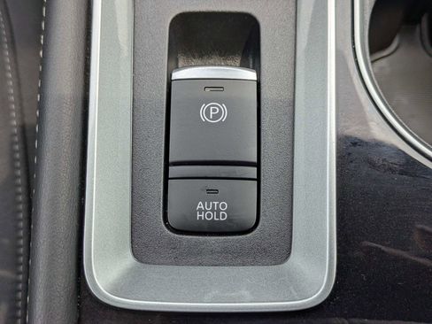 Used 2023 Nissan Altima 2.5 SV w/ SV Premium Package FWD image 21