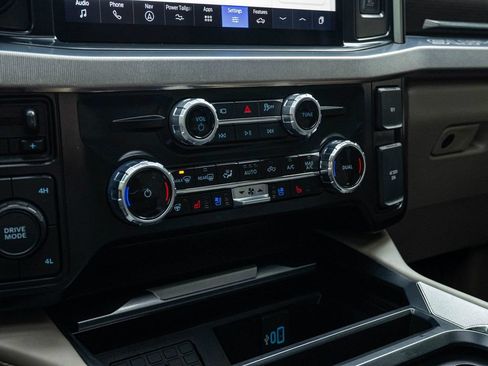 Used 2025 Ford F450 Platinum w/ Platinum Plus Package AWD/4WD image 21