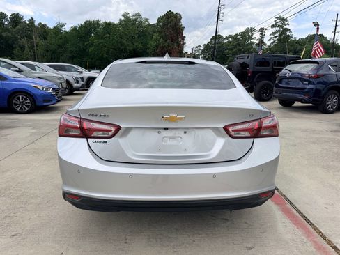 Used 2019 Chevrolet Malibu LT w/ Leather Package FWD image 7