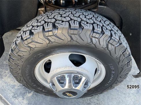 Used 2023 Chevrolet Silverado 3500 LT w/ Convenience Package image 15