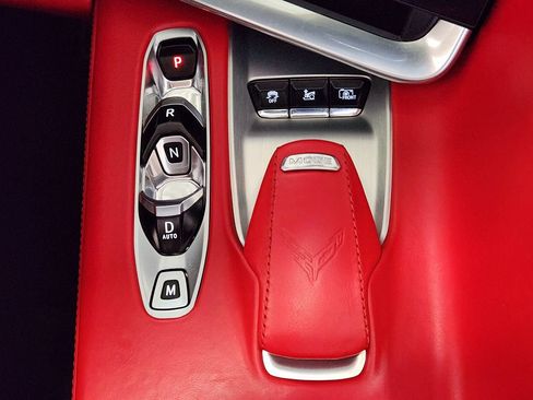 Used 2023 Chevrolet Corvette Stingray Premium Conv w/ Z51 Performance Package RWD image 38