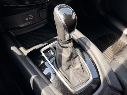 Used 2019 Nissan Rogue S w/ Special Edition Package AWD/4WD image 19