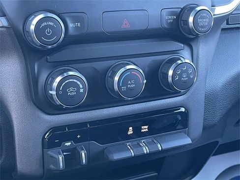 Used 2024 RAM 2500 Big Horn w/ Bed Utility Group image 35