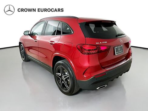 Used 2026 Mercedes-Benz GLA 250 4MATIC image 5