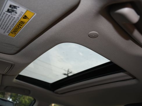 Certified 2024 Honda Accord EX-L image 7