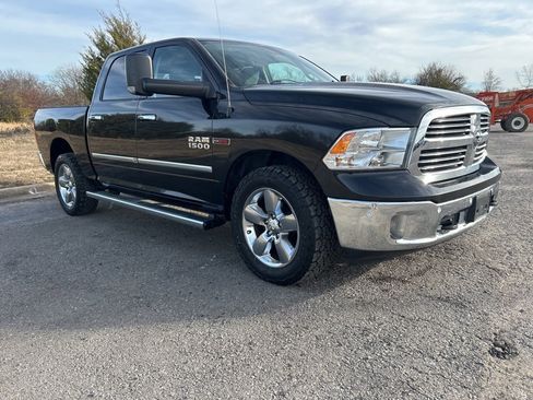 Used 2017 RAM 1500 Big Horn image 3