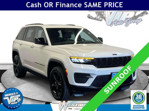 Used 2022 Jeep Grand Cherokee Altitude AWD/4WD image 1