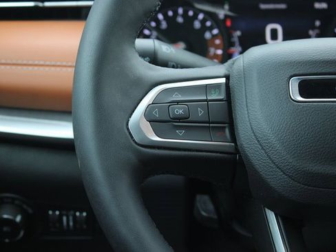 Used 2024 Jeep Compass Limited image 24