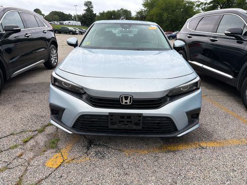 Used 2023 Honda Civic EX image 4