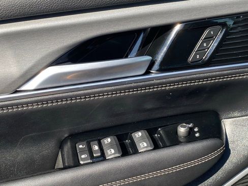 Used 2024 Jeep Wagoneer Series II AWD/4WD image 19