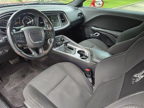 Used 2016 Dodge Challenger R/T Scat Pack RWD image 12