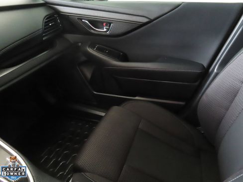 Used 2025 Subaru Outback Premium AWD/4WD image 19