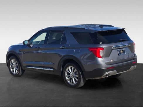 Used 2024 Ford Explorer Limited AWD/4WD image 7