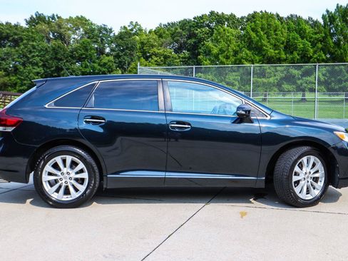 Used 2013 Toyota Venza XLE w/ XLE Premium Pkg AWD/4WD image 5