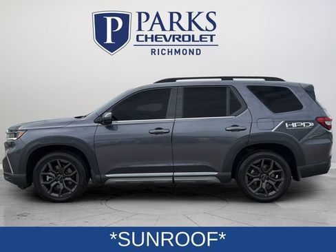 Used 2023 Honda Pilot Elite image 4