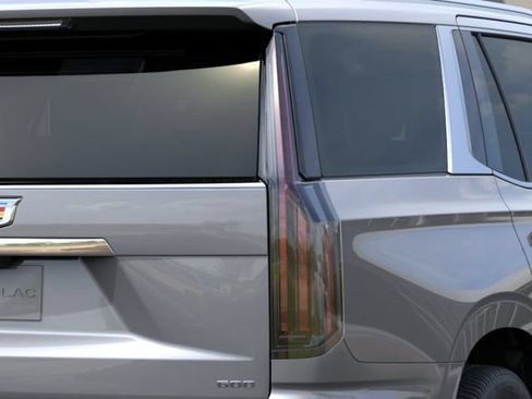 New 2026 Cadillac Escalade Luxury AWD/4WD image 11