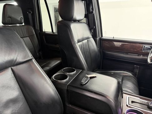 Used 2017 Lincoln Navigator L Select AWD/4WD image 14