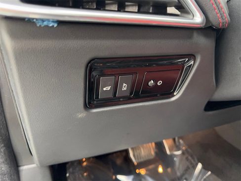 Used 2020 Jaguar F-PACE Checkered Flag image 56